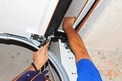 Marysville Metro Garage Door Repair Service Marysville, WA 360-449-6199 Marysville Metro Garage Door Repair Service Marysville, WA 360-449-6199 - repair-side